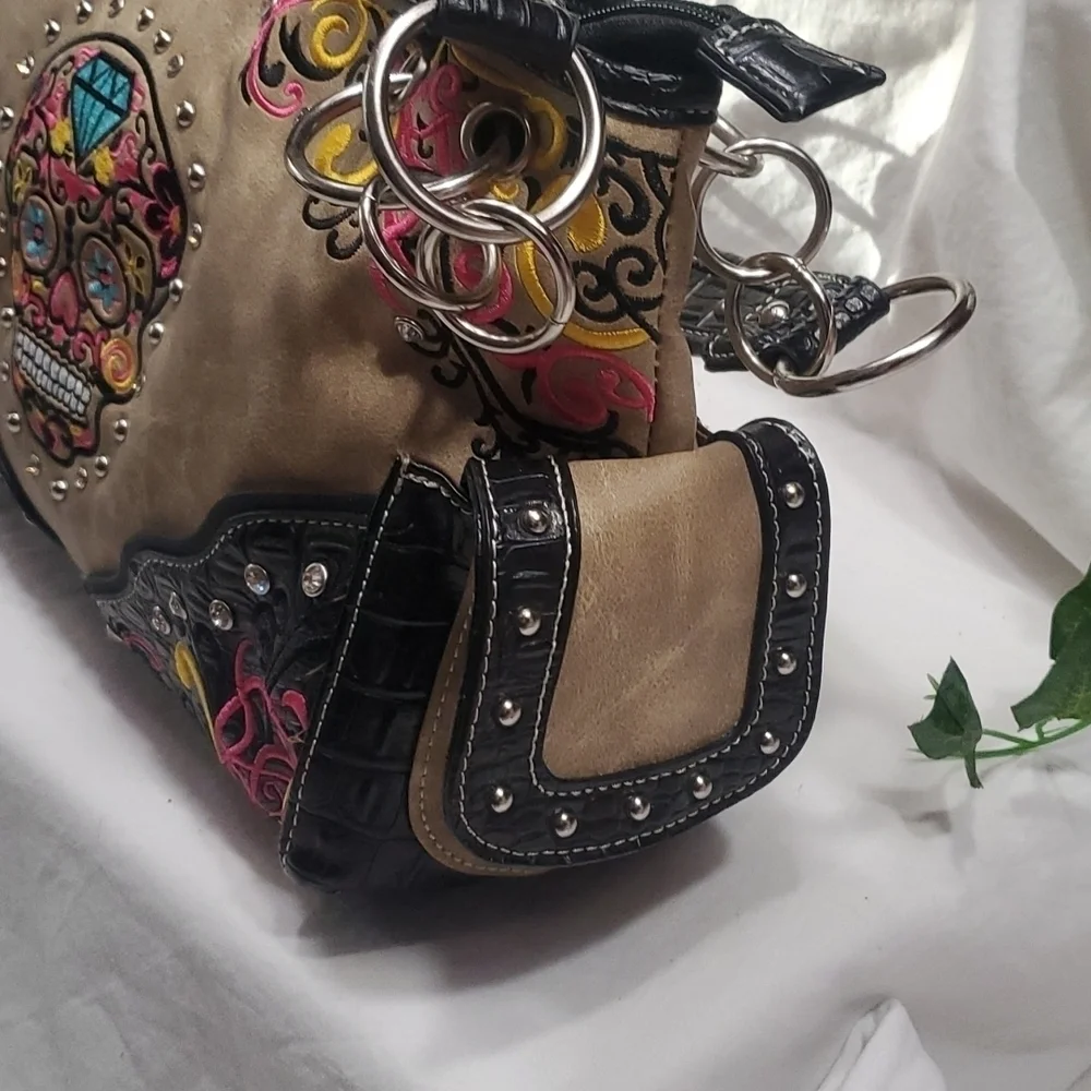 NWT SUGAR SKULL CONSEALED WEAPONS BAG